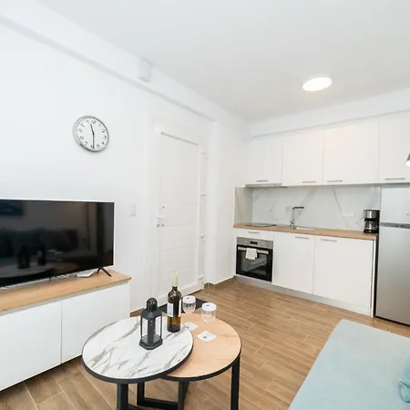 Roxani Residential Complex Apartment Ofrinion Exterior photo
