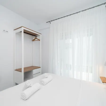 Roxani Residential Complex Apartment Ofrinion Exterior photo