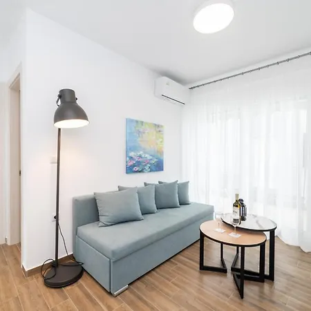 Roxani Residential Complex Apartment Ofrinion Exterior photo