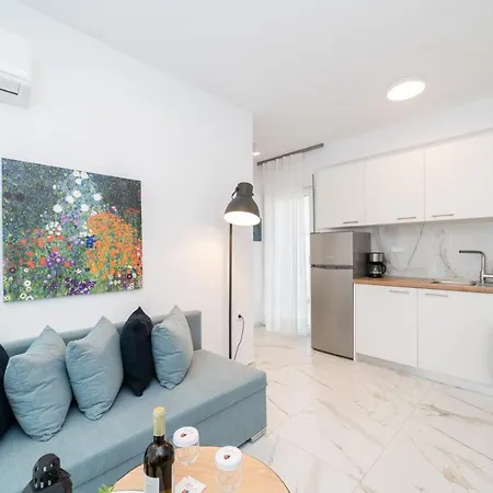 Roxani Residential Complex Apartment Ofrínion Exterior photo