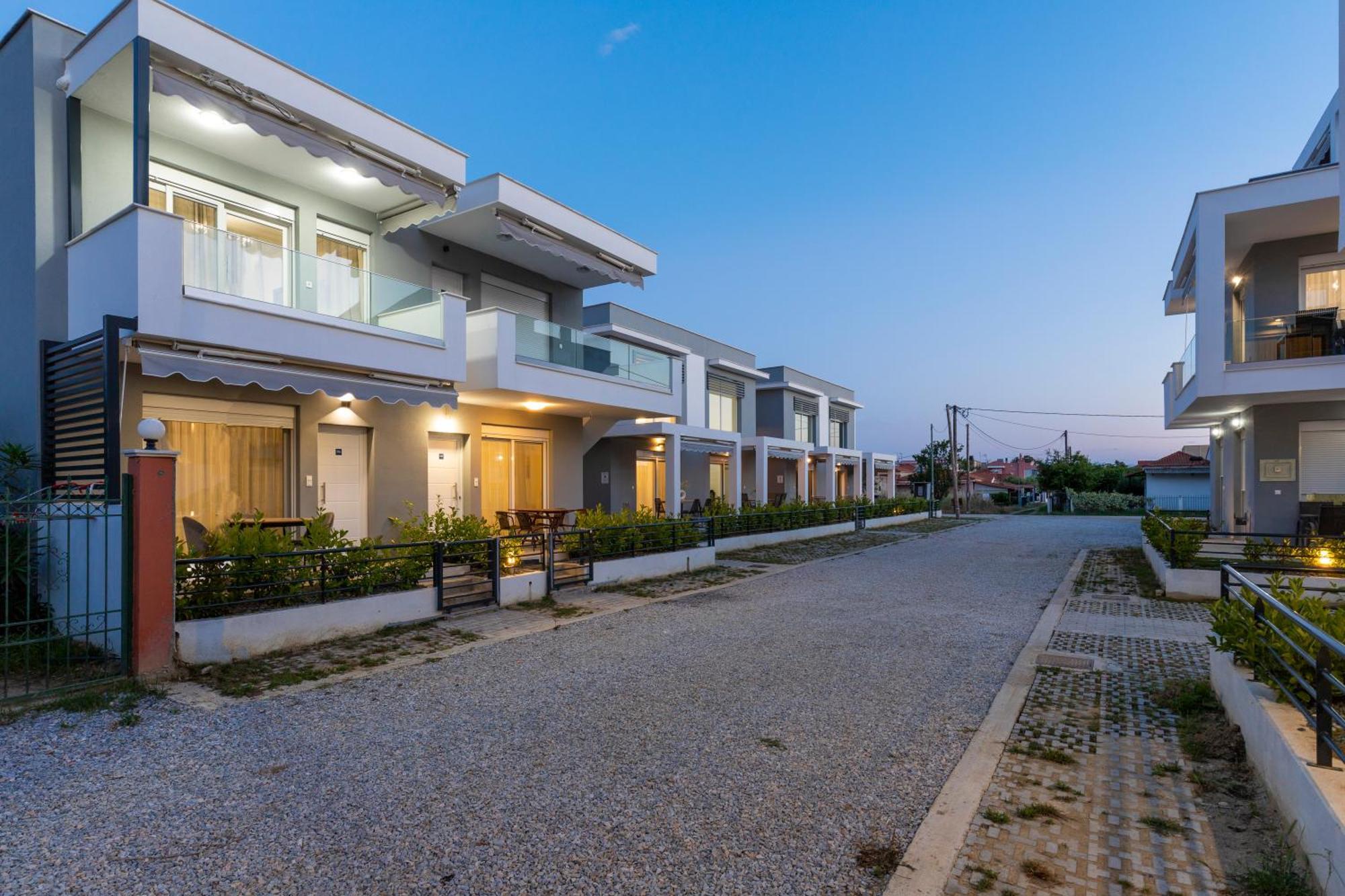 Roxani Residential Complex Ofrinion